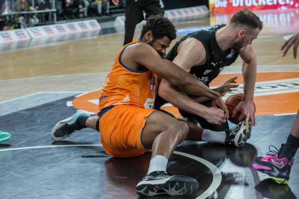 赛表现亮眼 赛表现亮眼